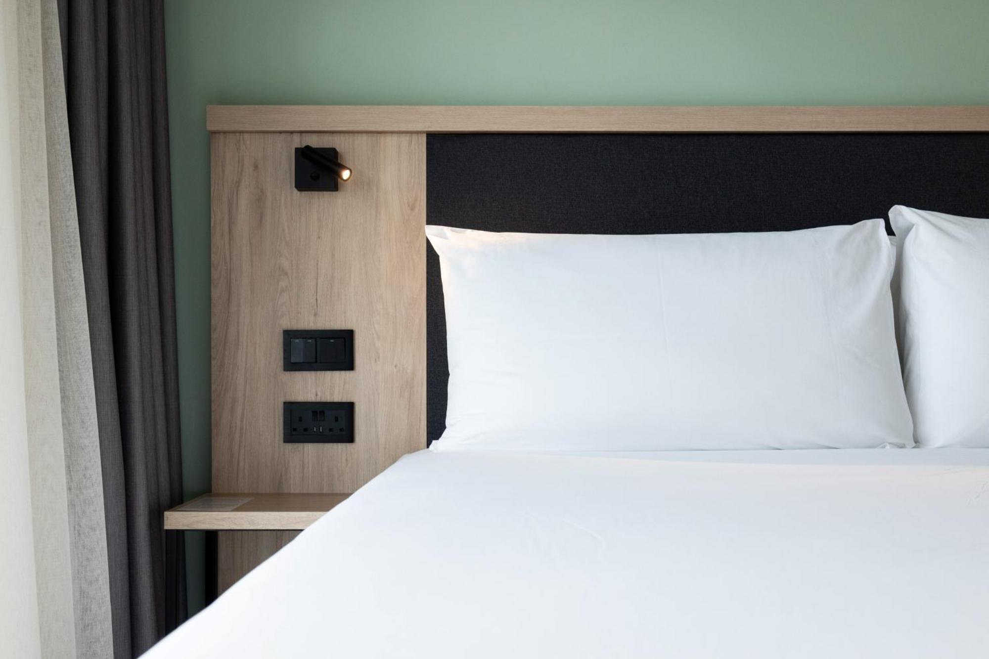 Hotel Levante St Julian'S, Affiliated By Melia Saint Julian's Bagian luar foto