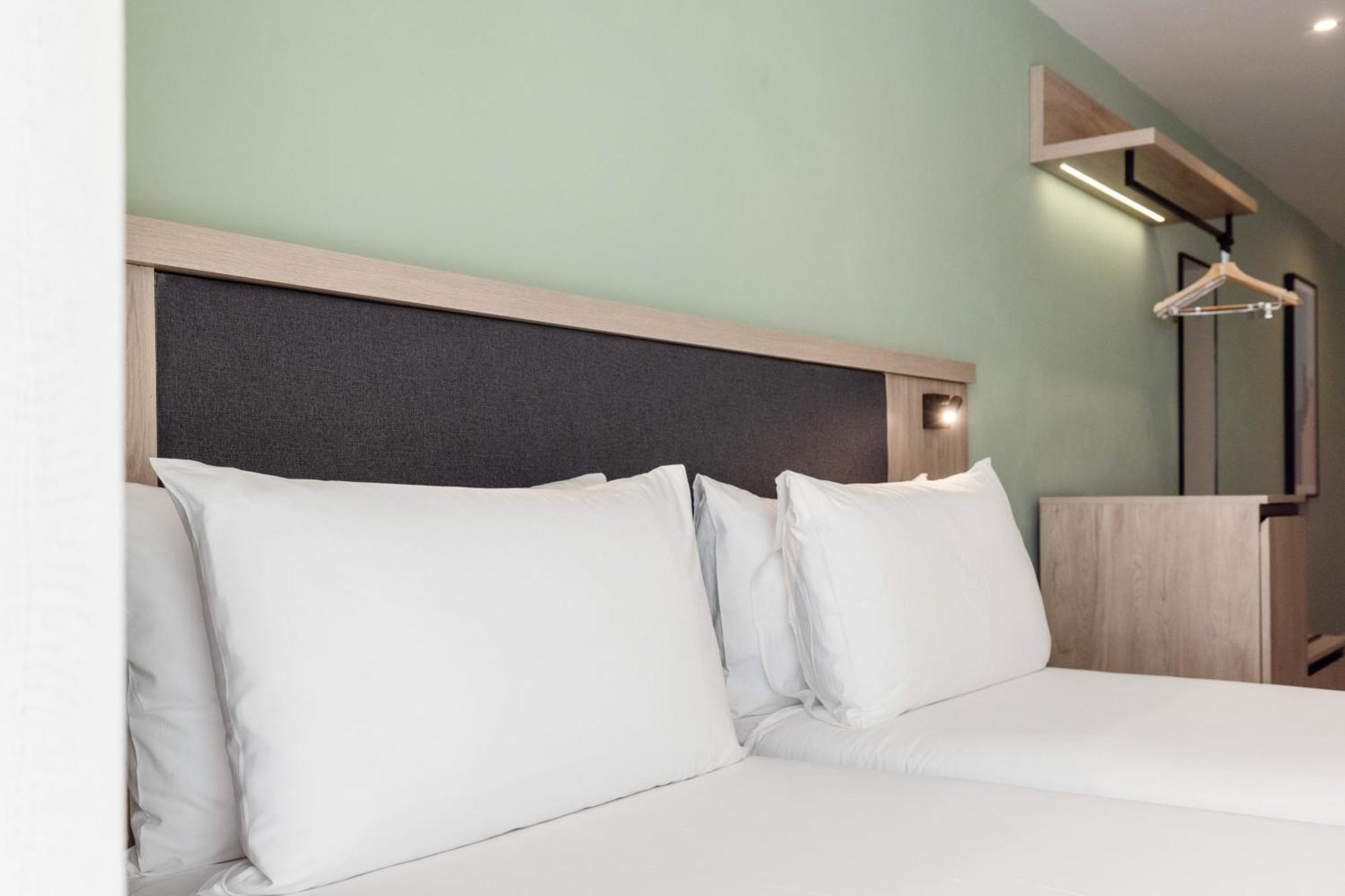 Hotel Levante St Julian'S, Affiliated By Melia Saint Julian's Bagian luar foto