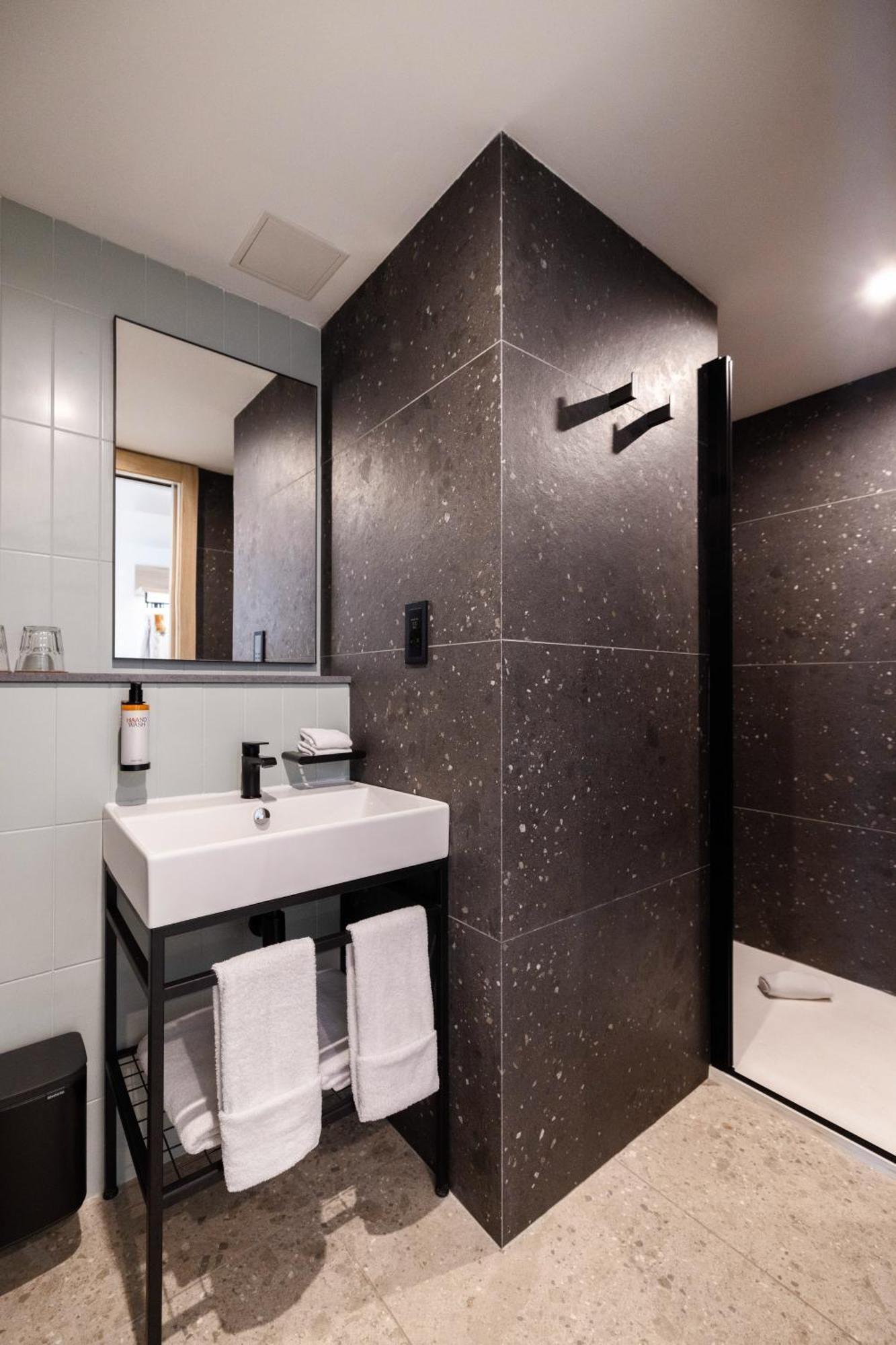 Hotel Levante St Julian'S, Affiliated By Melia Saint Julian's Bagian luar foto